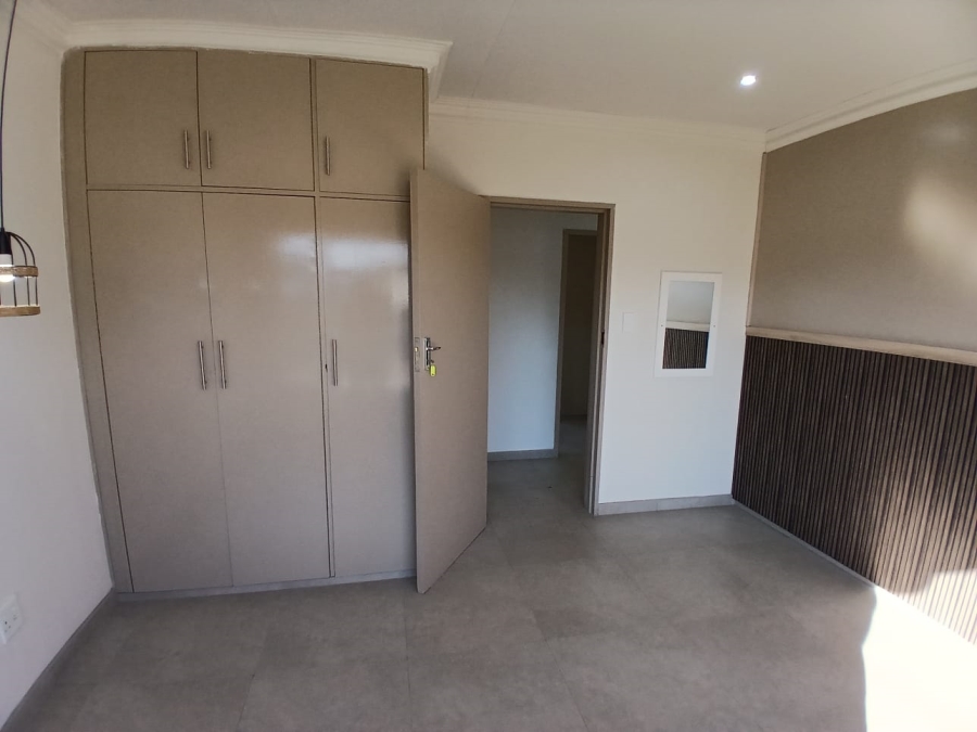 To Let 4 Bedroom Property for Rent in Pellissier Free State